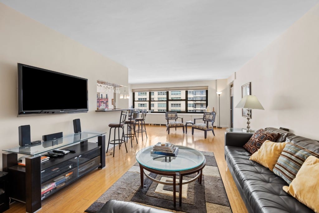 140 W END Avenue