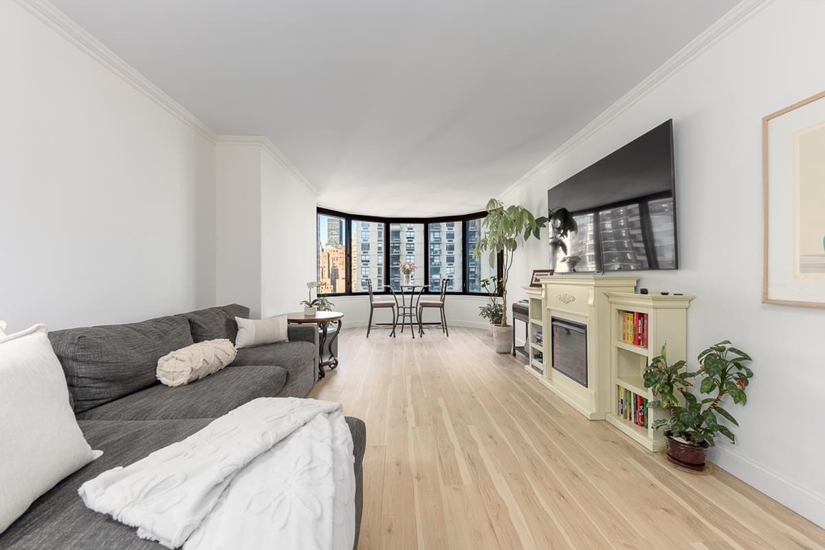 330 East 38th Street