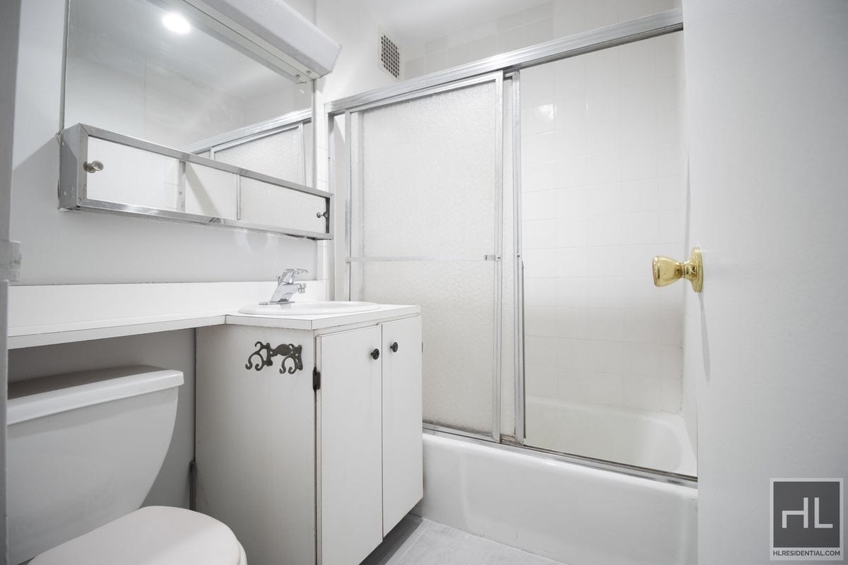 455 West 43rd Street
