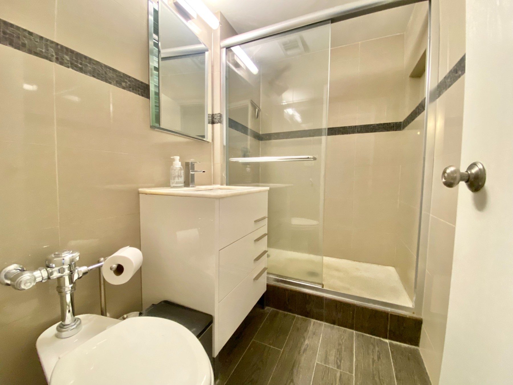 35 East 38th Street