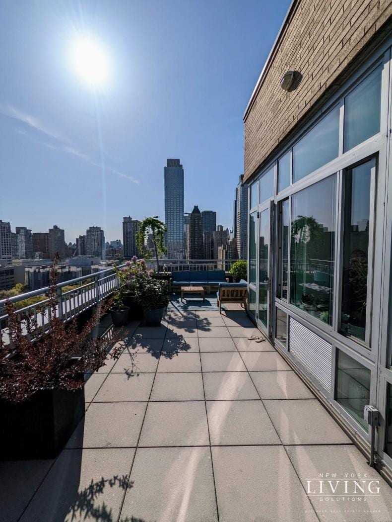 33 West End Avenue