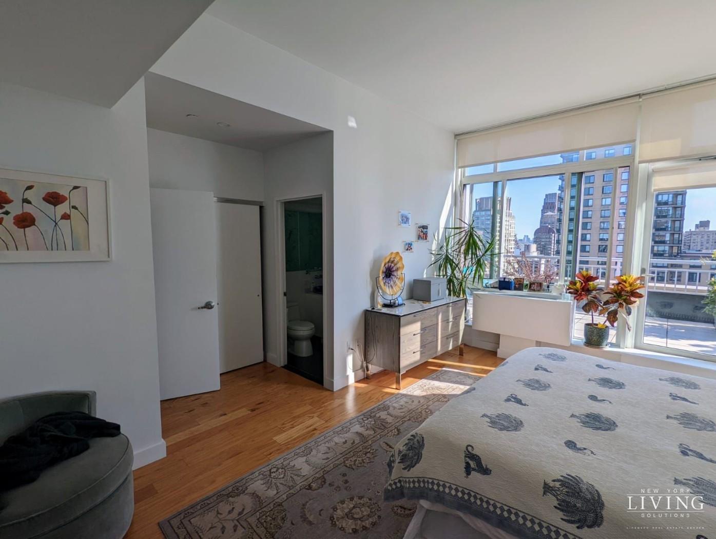 33 West End Avenue