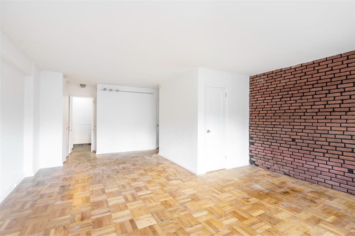 150 East 37th Street