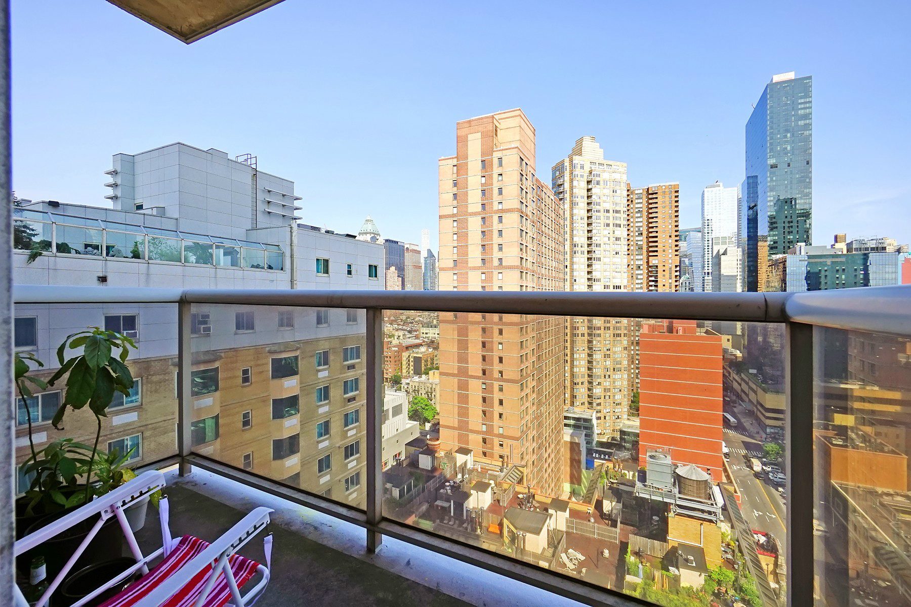 560 West 43rd Street