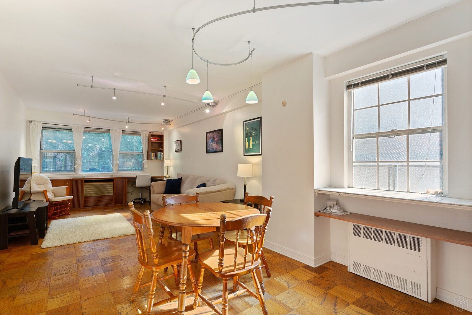245 East 35th Street