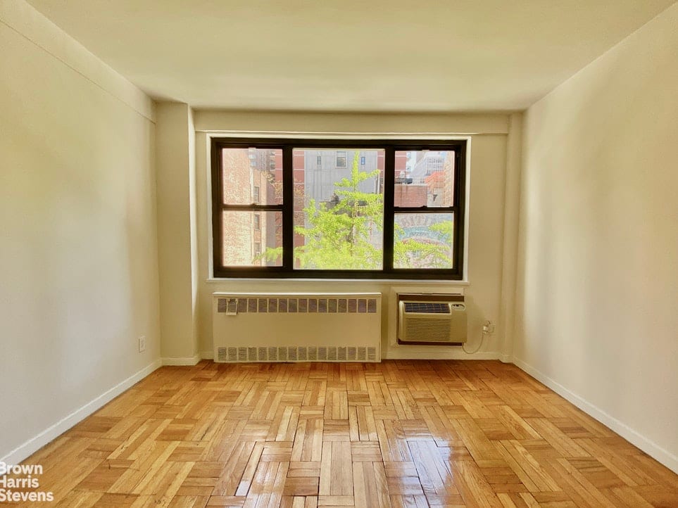 250 East 39th Street