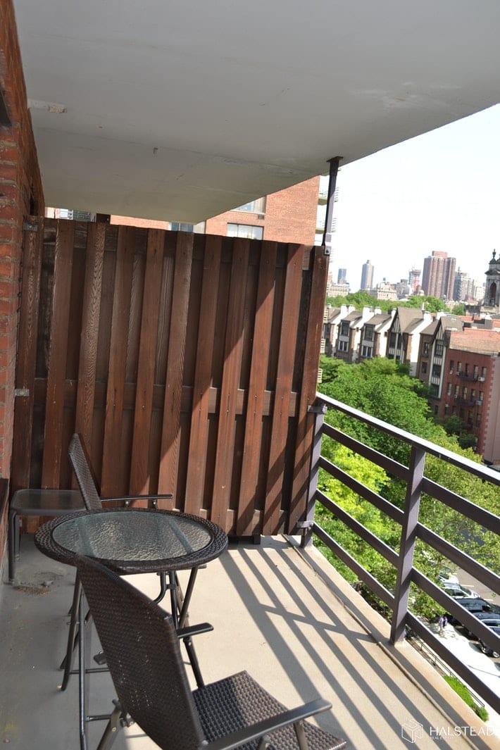 382 Central Park West
