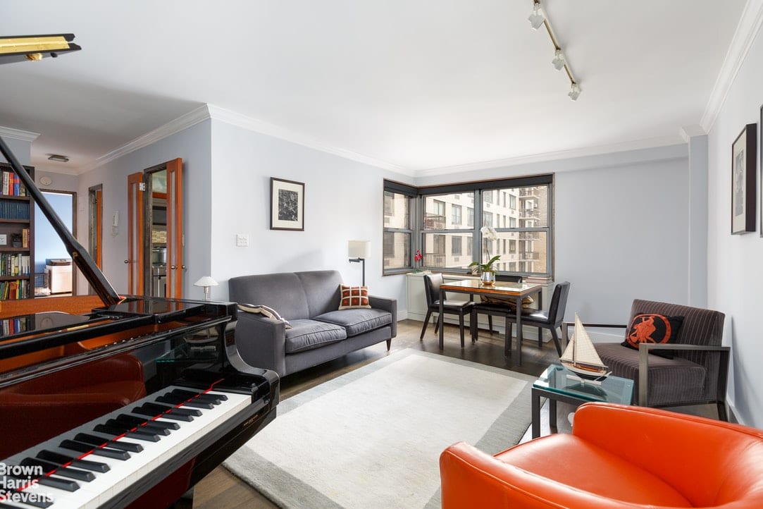 132 East 35th Street