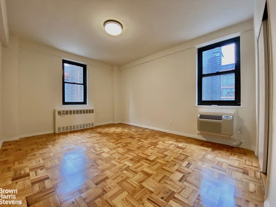 250 East 39th Street