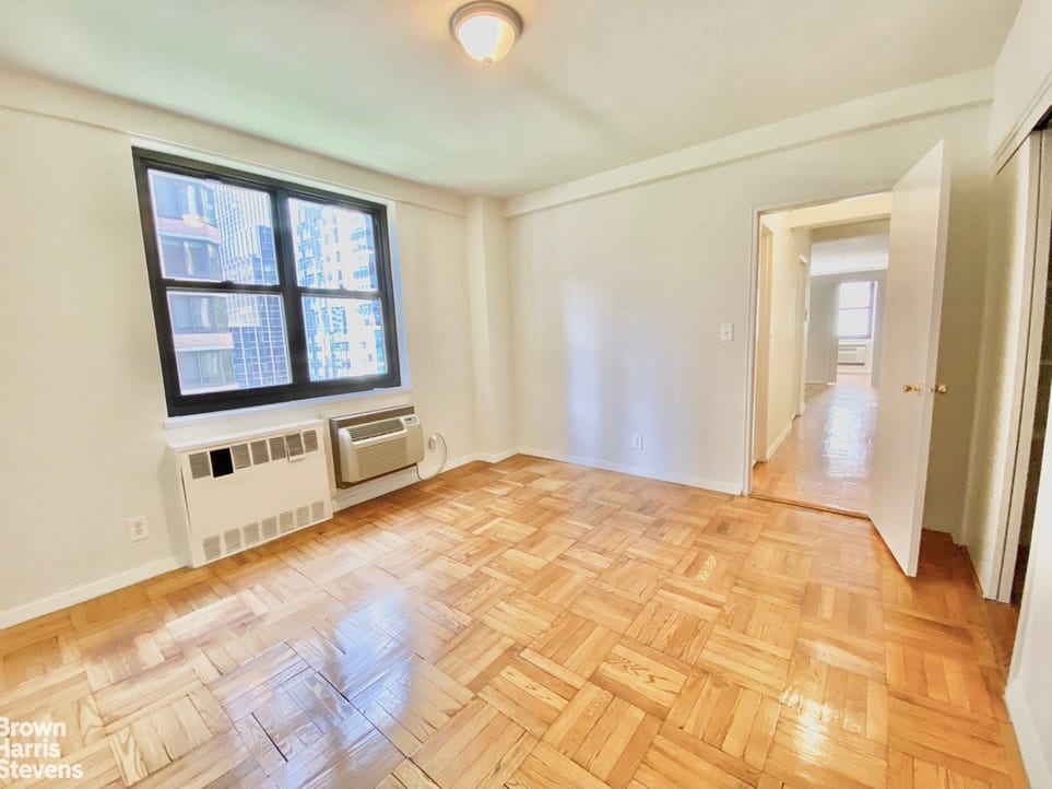 250 East 39th Street