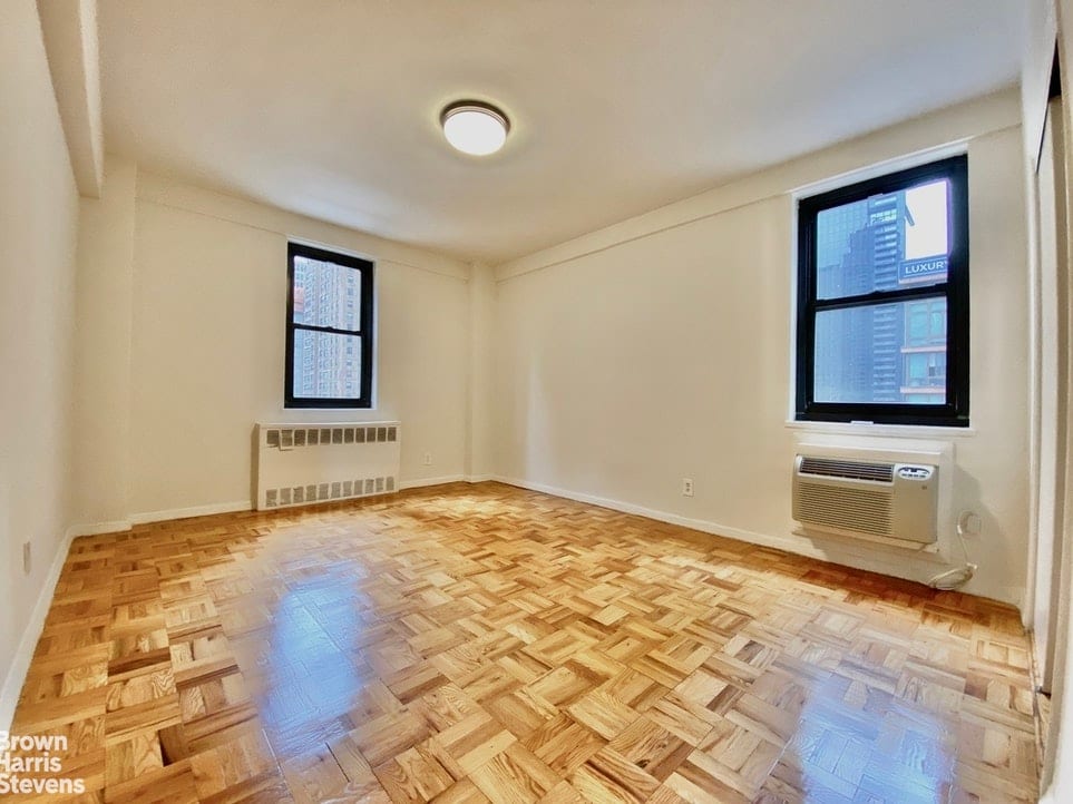 250 East 39th Street