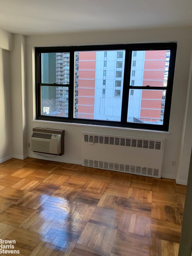250 East 39th Street