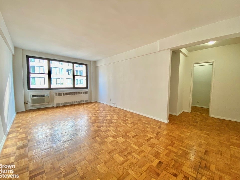 250 East 39th Street