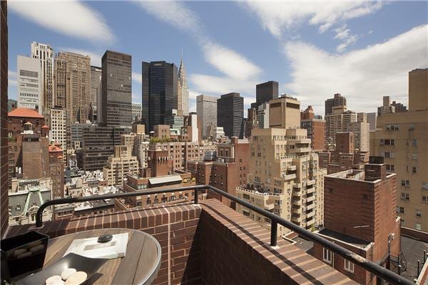 211 Madison Avenue