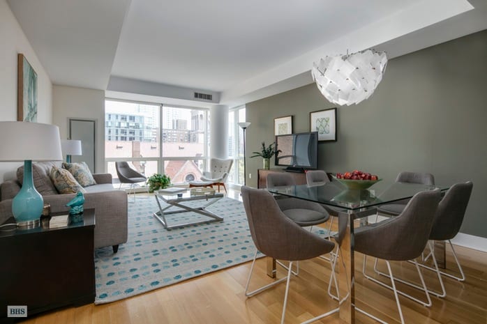 2628 Broadway