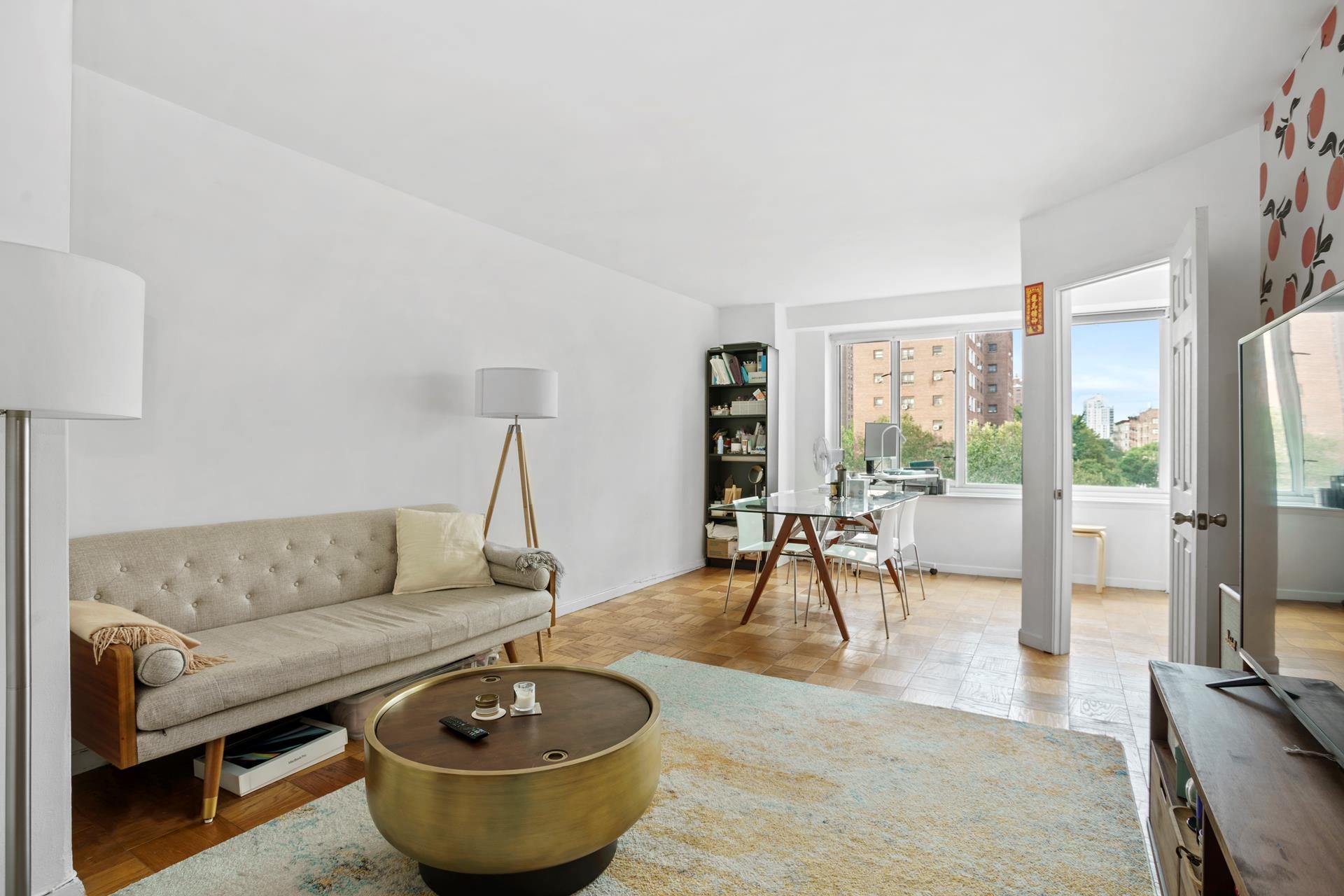 392 Central Park West