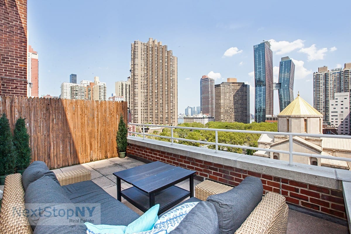 240 East 35th Street