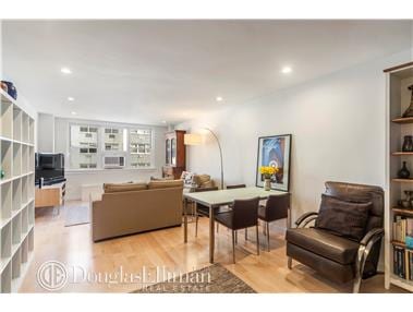 240 East 35th Street