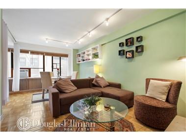 117 East 37th Street