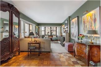 160 East 38th Street