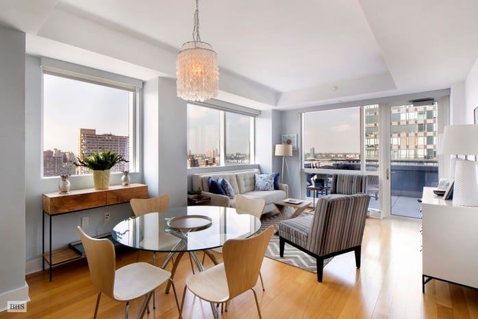 2628 Broadway