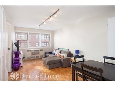 245 East 35th Street