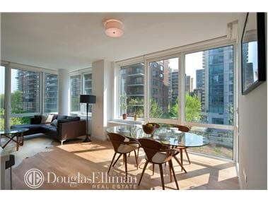 808 Columbus Avenue