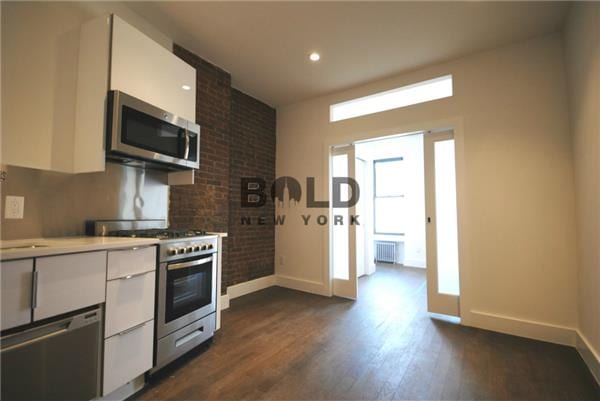 440 Tenth Avenue