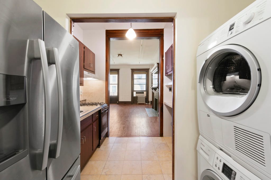 16 West 69th Street