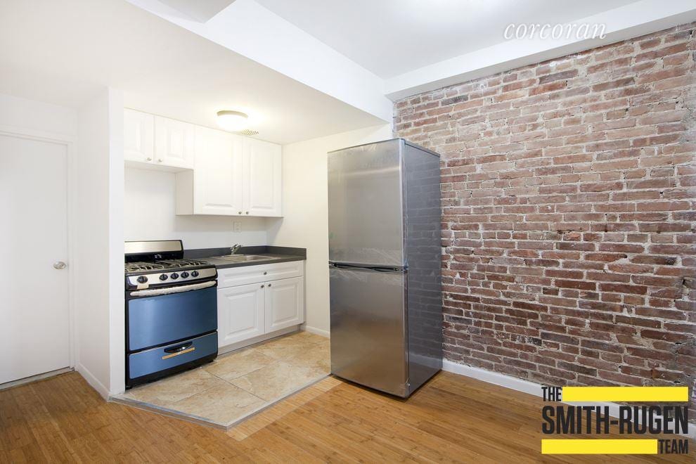 439 West 48th Street