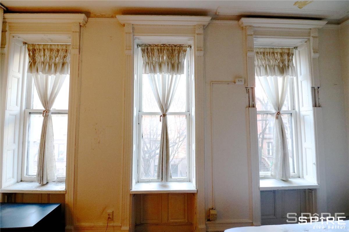 116 West 69th Street
