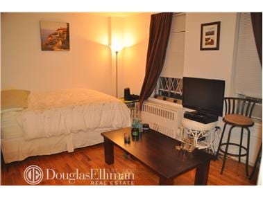 446 Central Park West