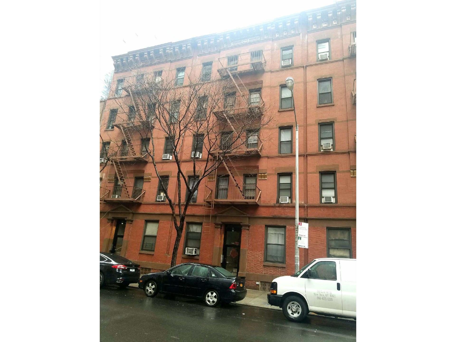 245 East 39th Street