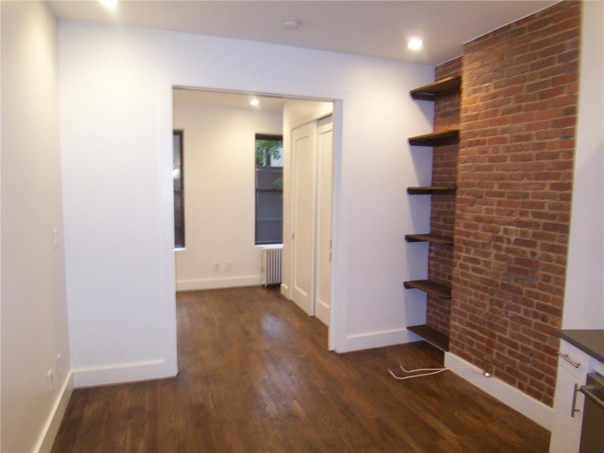 442 Tenth Avenue