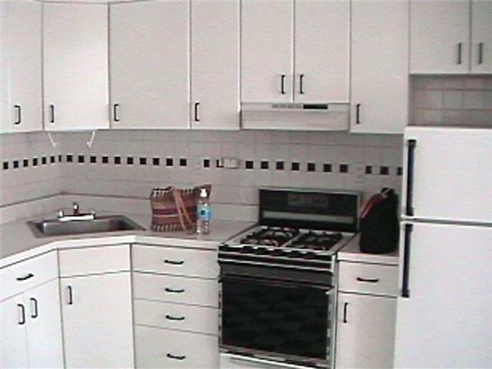 172 East 92nd Street