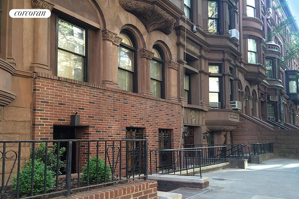 8 West 71st Street