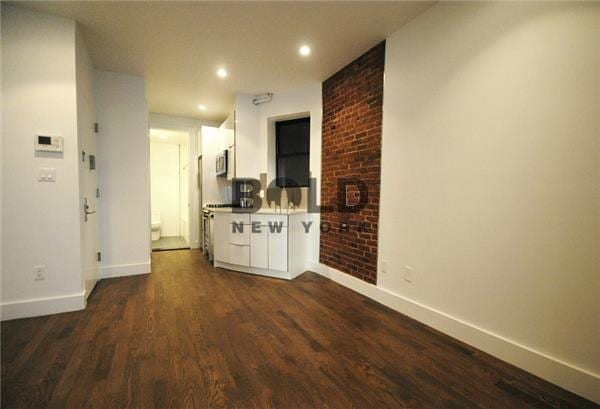 442 Tenth Avenue