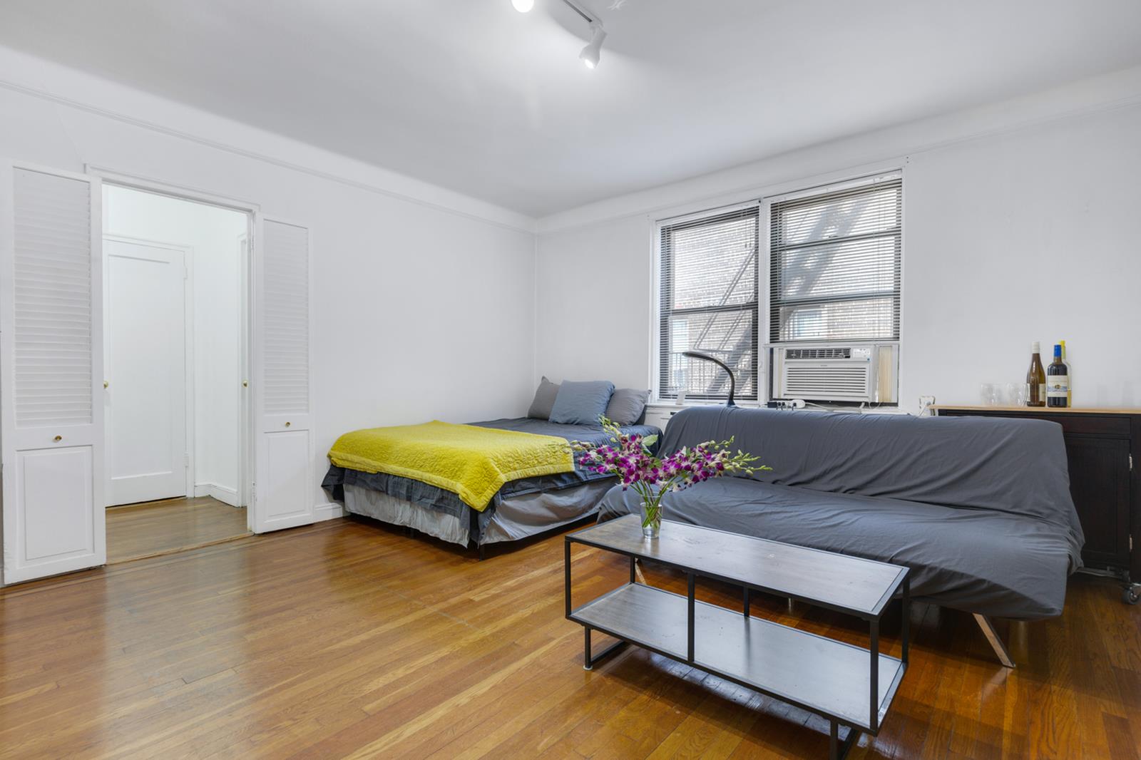 245 East 37th Street