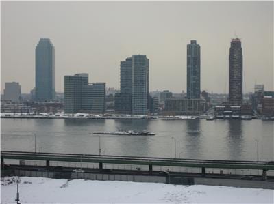 322 East 39th Street