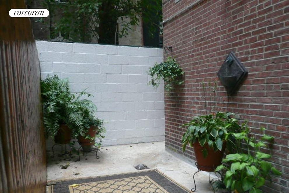 38 West 69th Street