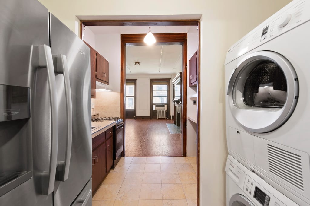 16 West 69th Street