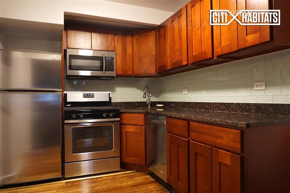30 East 38 Street