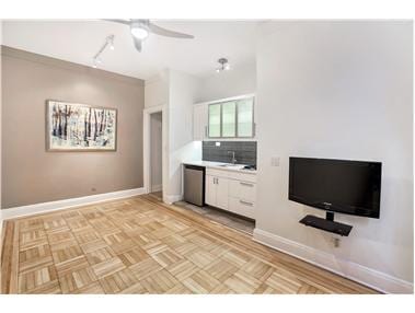 418 Central Park West
