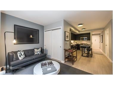 535 West 43 Street