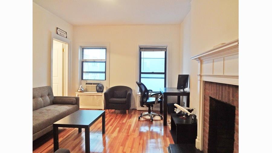 25 East 38th Street
