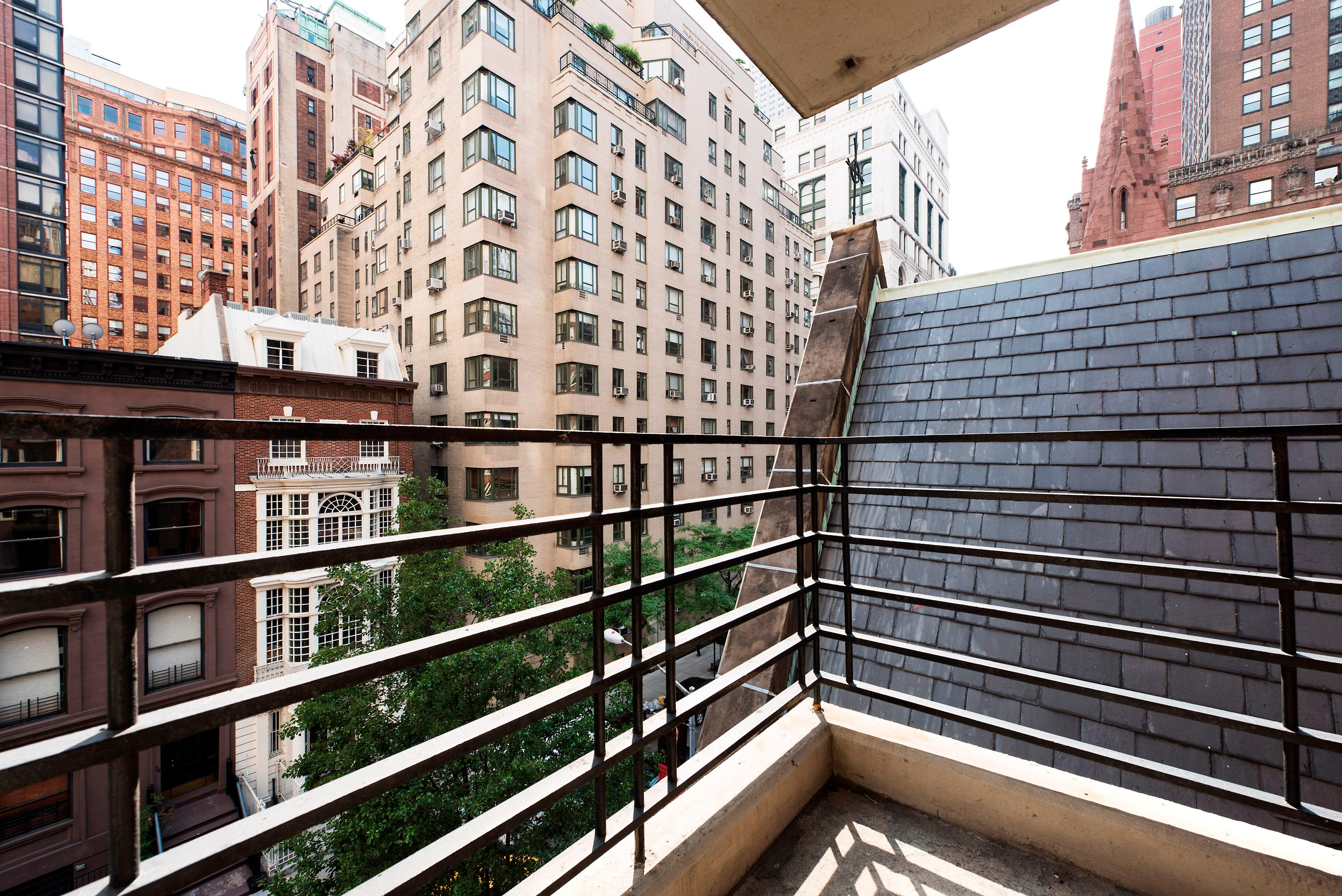35 East 35th Street
