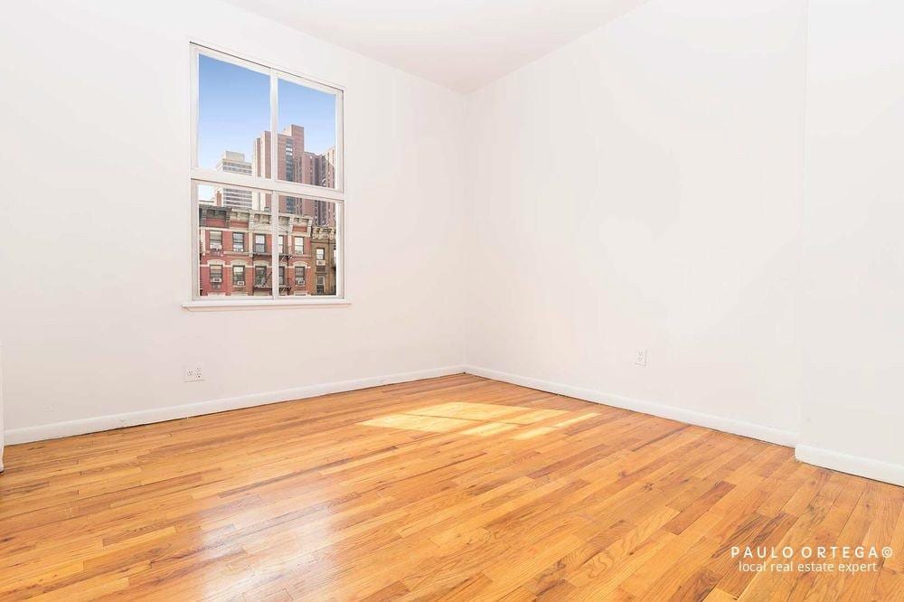 301 East 89th Street