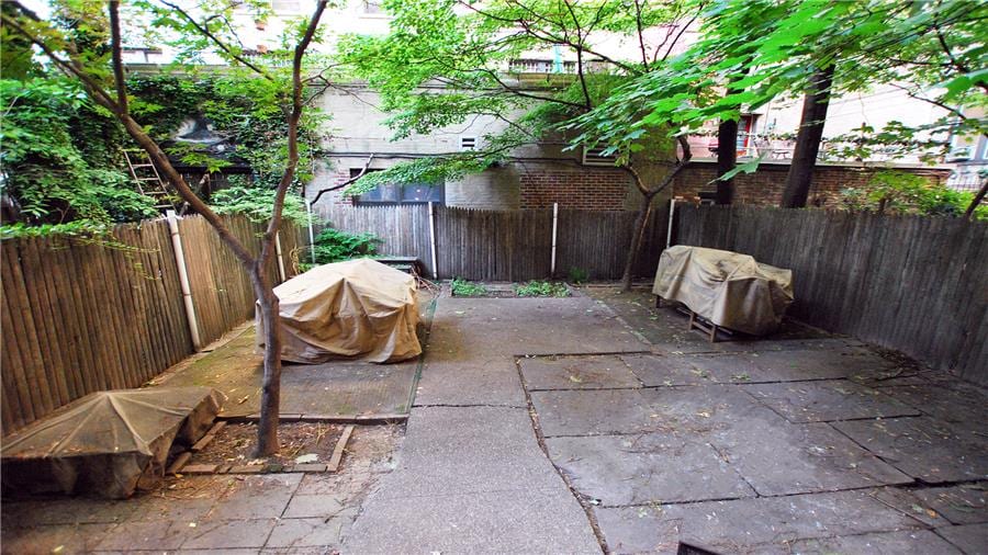 41 West 71st Street