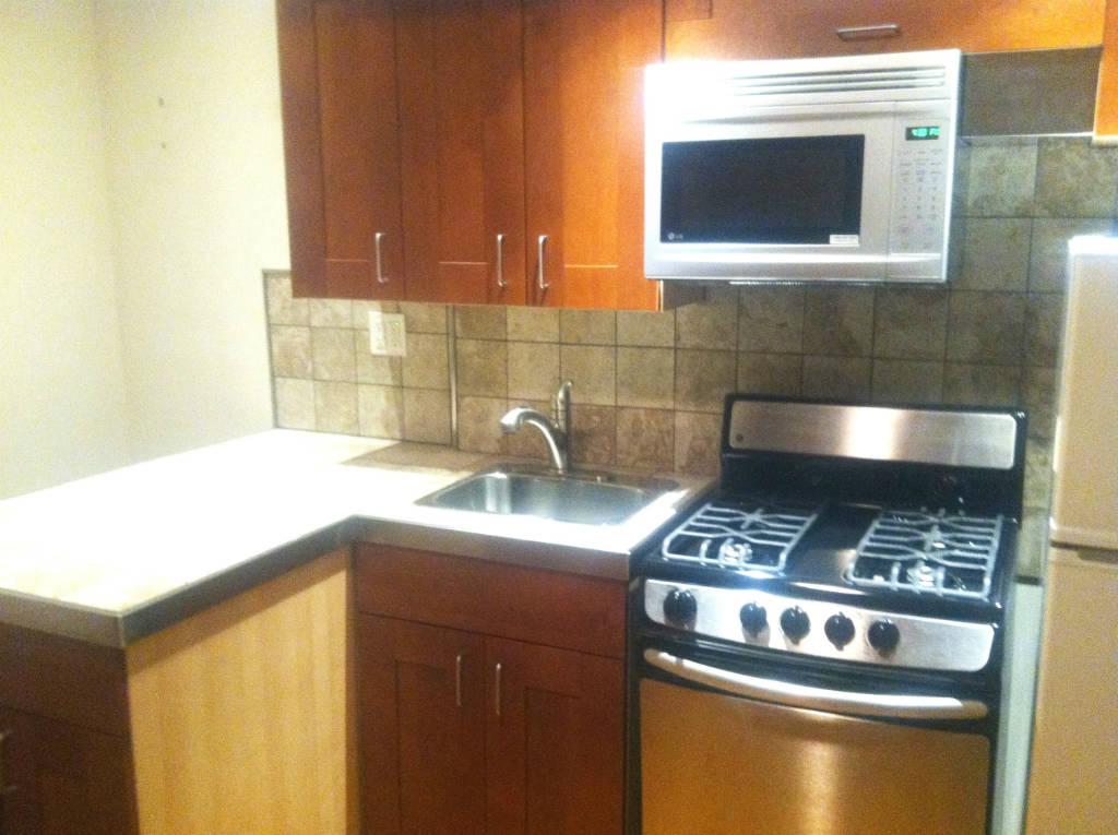 529 West 48th Street