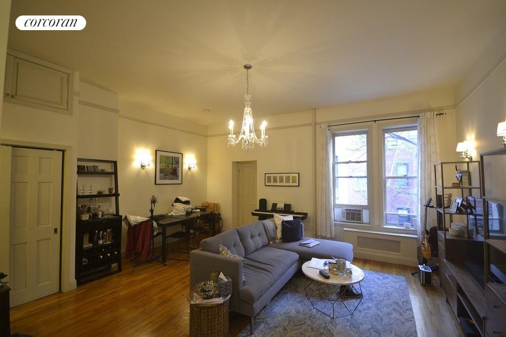 25 West 70th Street